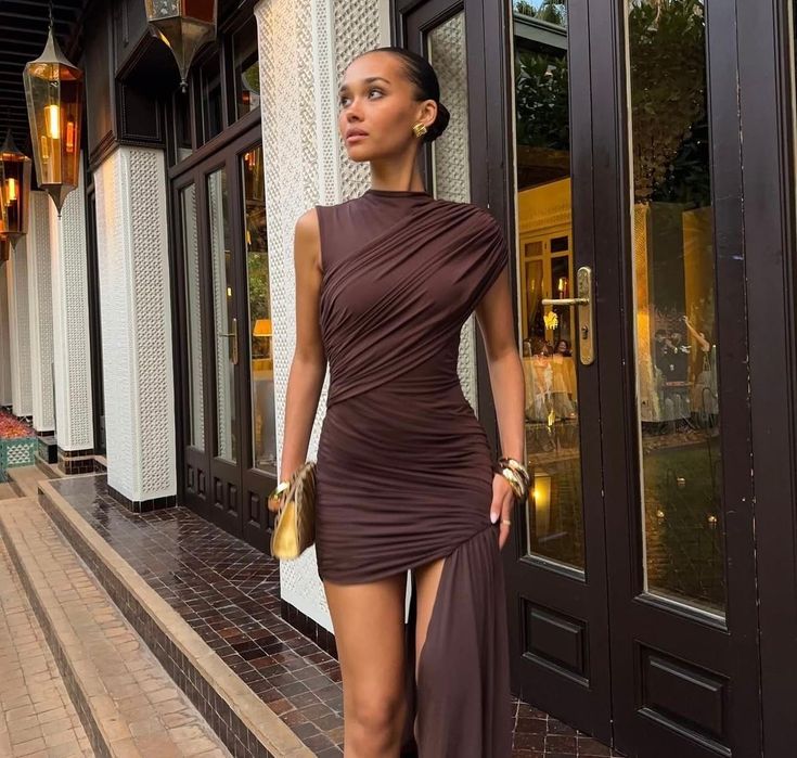 Вечернее платье.