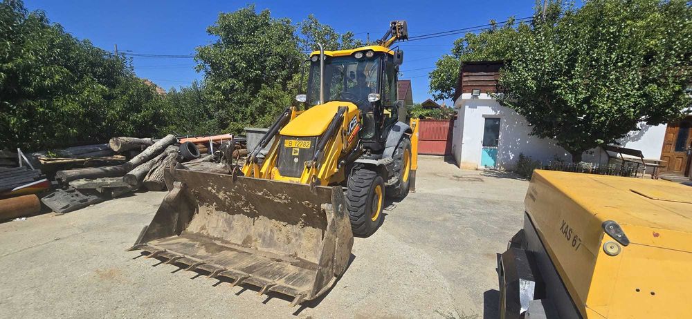 Buldoexcavator JCB3CX 2019 - 5147 ore cu 3 cupe si picon