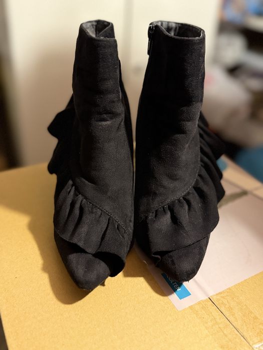 Ghete deosebite dama marime 38