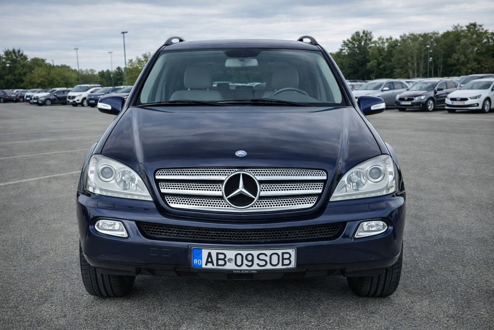 Vând Mercedes ML 500