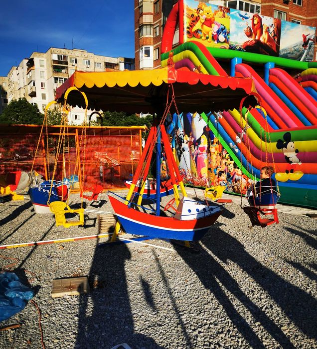 Детска въртележка атракцион