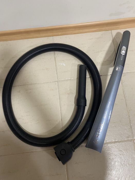Продавам части от прахосмукачка Bosch Athlet 32.4V