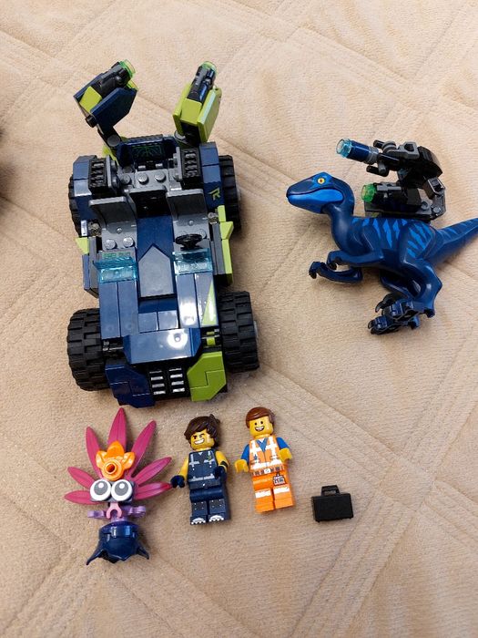 Продам наборы lego  frends и elves
