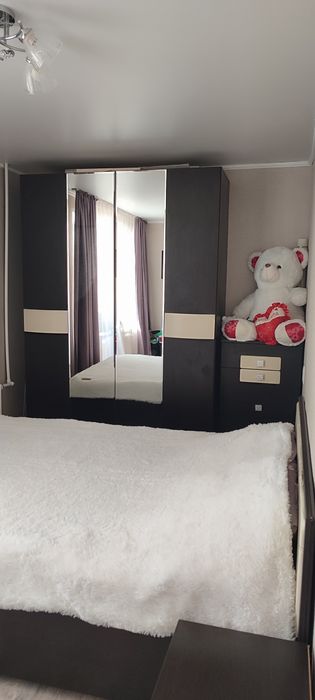 Продам спальный гарнитур