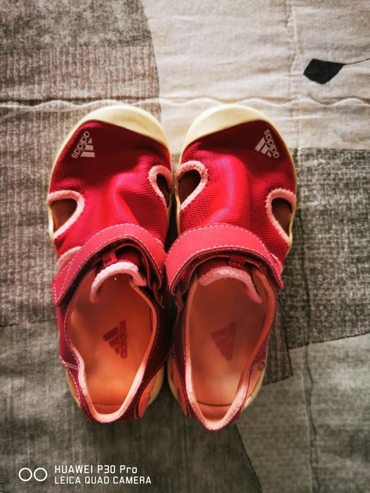 Детски сандали Адидас, номер 32, почти нови!