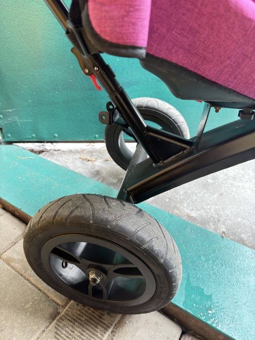 Продам детский велосипед с ручкой