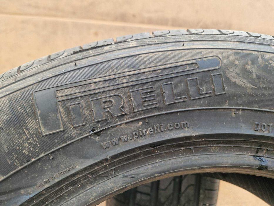 2 Pirelli R18 235/60 Летни гуми  DOT1419