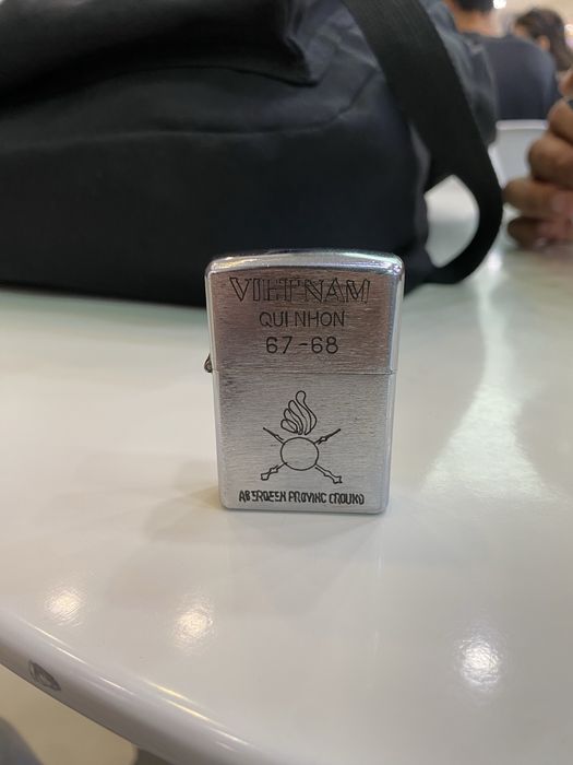 Оригинальный Zippo Bradford PA, 1967, Vietnam / Qui Nhon 67–68