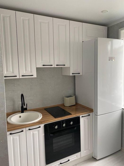 Продам 2хком квартиру район Короны.