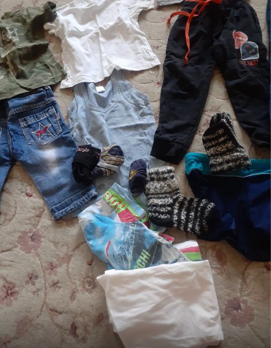 Отдам бесплатно одежду