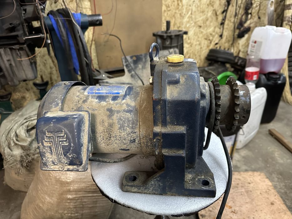 Мотор-редуктор бу