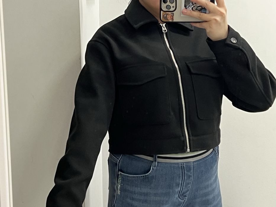 Продам пальто короткую