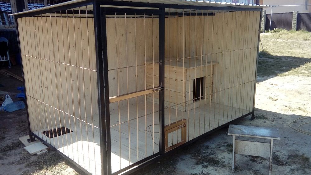 Вольер с будкой кормушка и туалетом