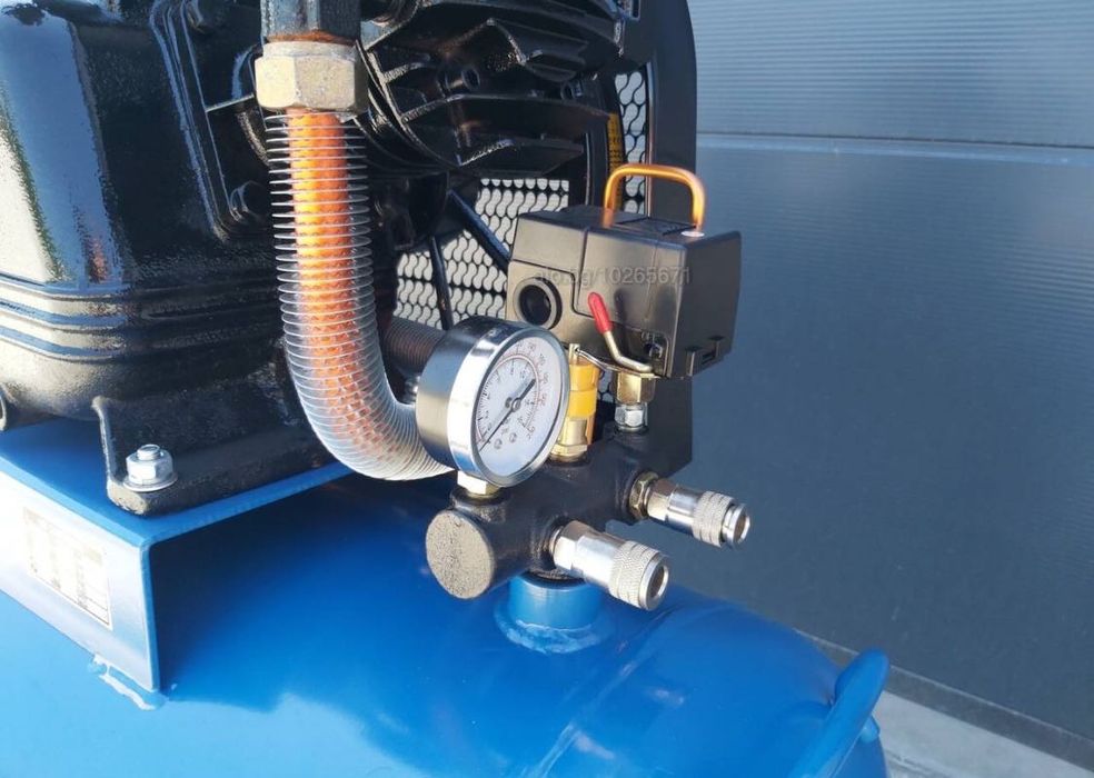 Компресор за въздух 200 литра трифазен, 12бара, 5.5KW, 7,5 hp