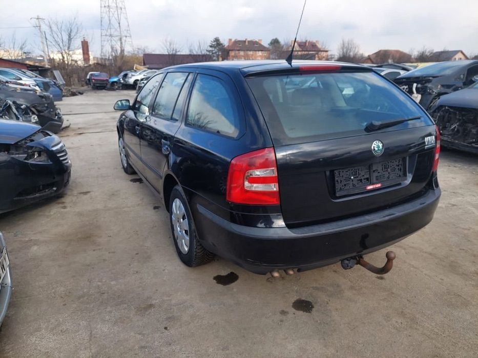 Dezmembram Skoda Octavia 2, an 2008, 1.9 TDI cod BLS, 105 cp