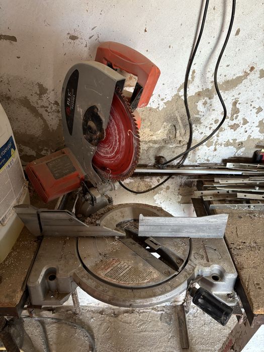 Пластиковый аппарат окон