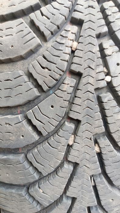 5 Roti anvelope iarna 185/65R15 88T pe jante metal