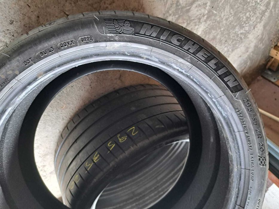 2 anvelope 295/35 R20 Michelin