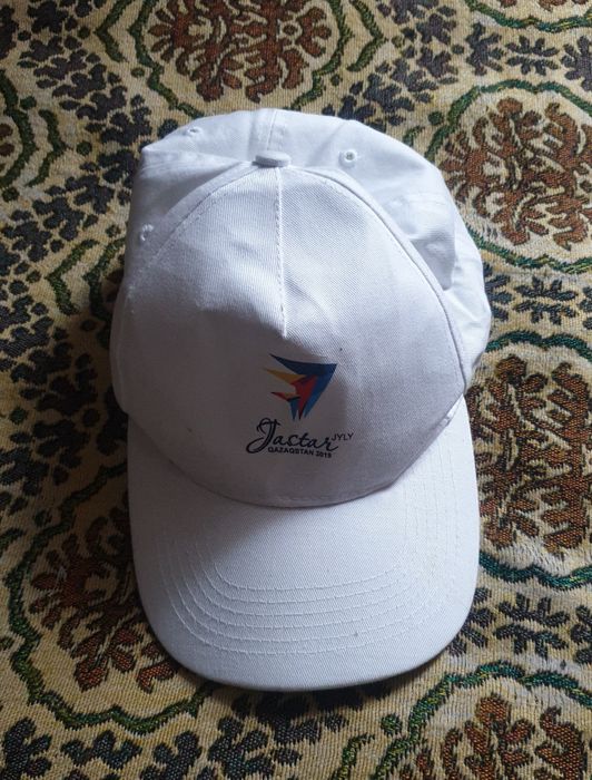 Продам бейсболку.