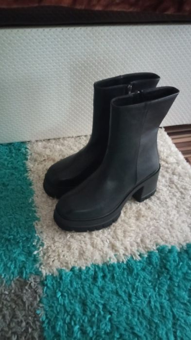 Ghete dama marimea 39