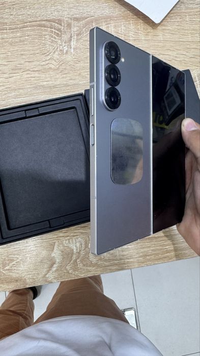 Samsung Z fold 6