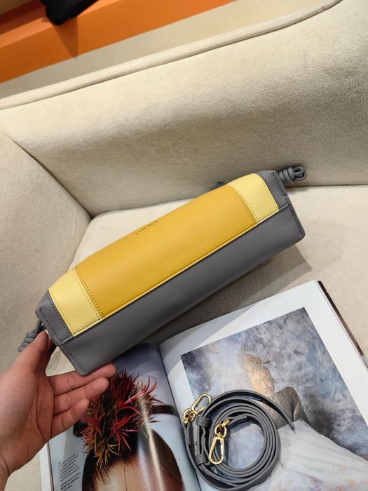 Новая сумка Loewe