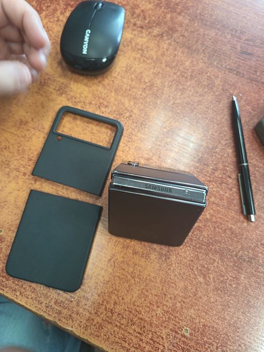 Samsung z-flip 4