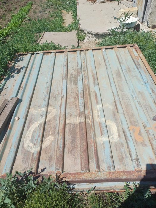 Продам срочно металлические листы