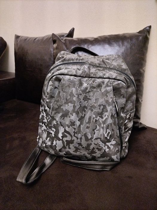 Дамска раница преливащи цвят