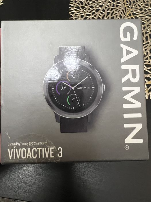 Продам часы Garmin vivoactive3