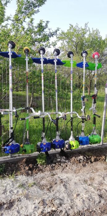 Motocoasa cu motor in 4 timpi