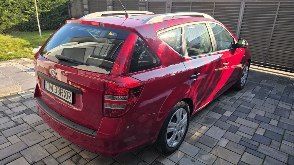 Vand Kia Ceed 1.4 Benzina Inmatriculata Ro