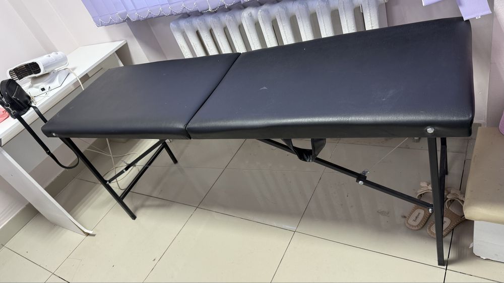 Продаю кушетку черную