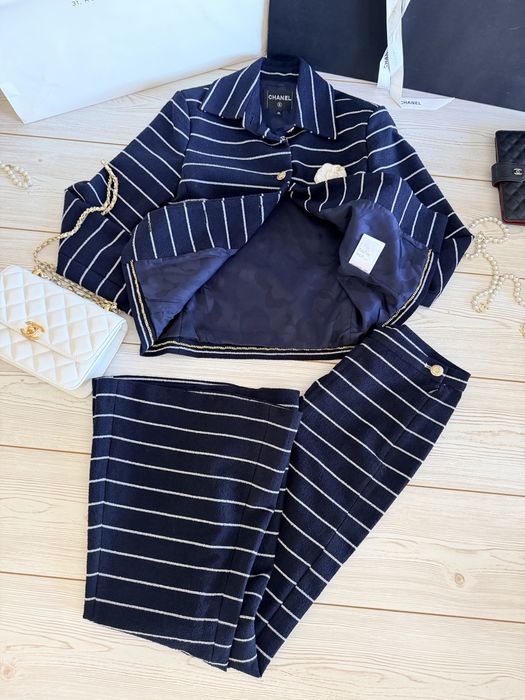 Chanel Blazer si pantalon evazat