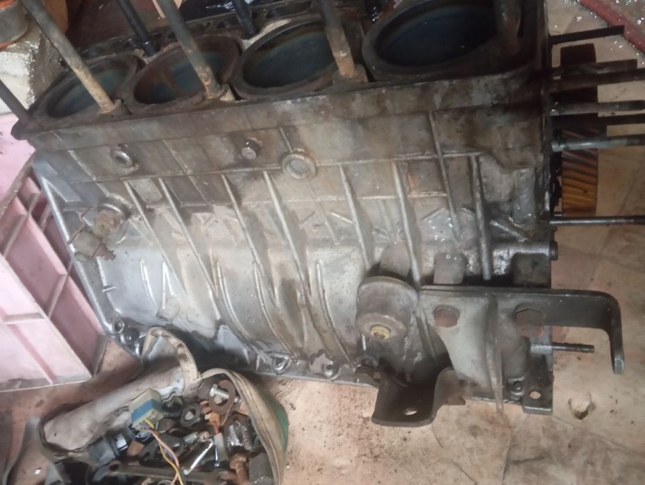 Продам блок на 402 двигатель