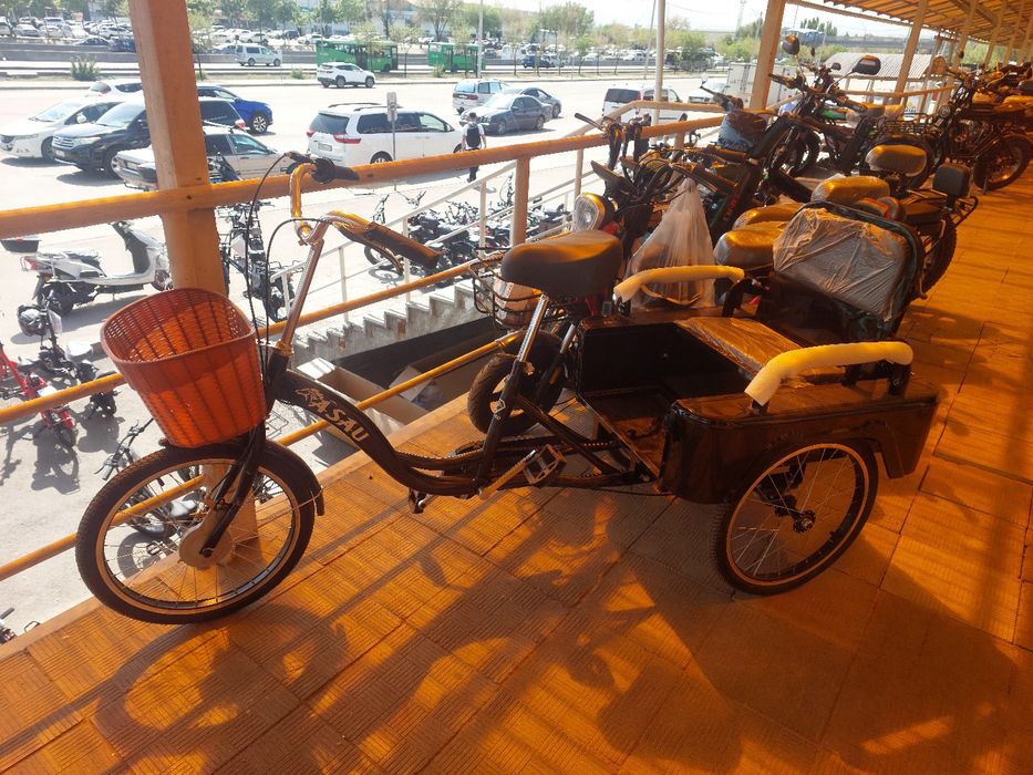 Трехколесный велосипед