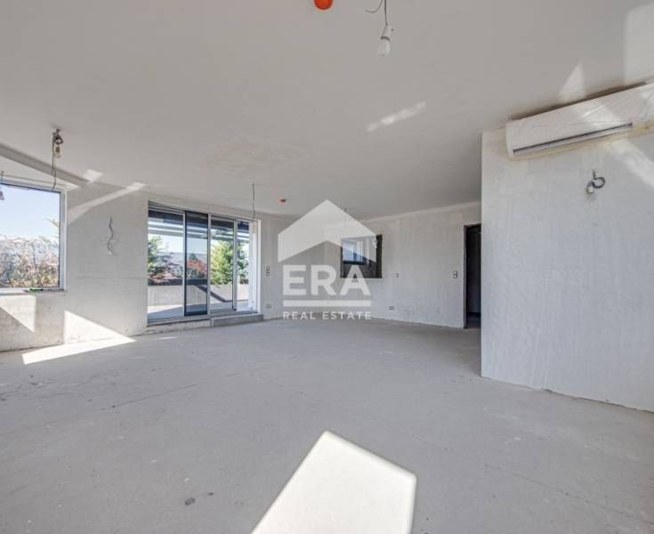 Продава се Многостаен апартамент в София, Изток - 562 кв.м за 1543 €/кв.м - Снимка #3
