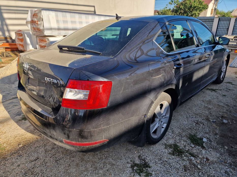 Usa dreapta spate / portiera dreapta spate Skoda Octavia 3 LF9R negru