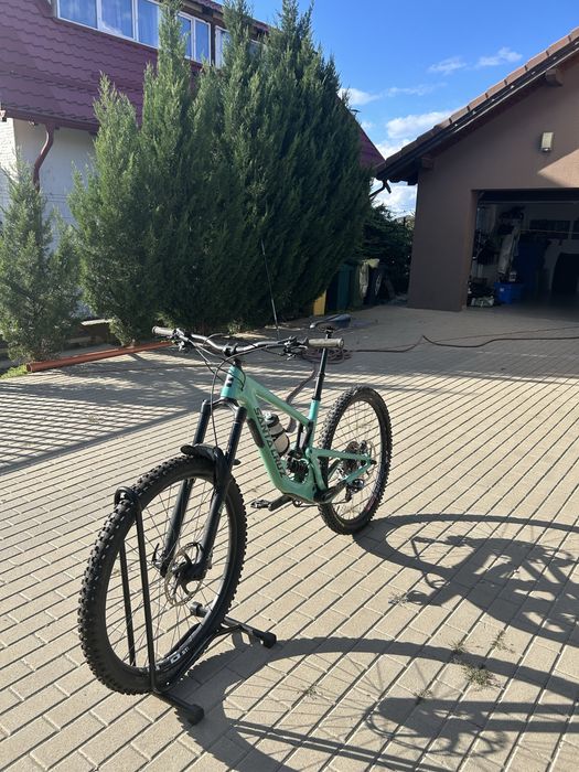 Santa Cruz Megatower L