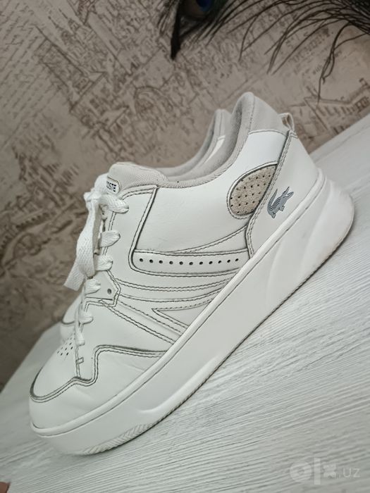 Оригинальные кроссы Lacoste