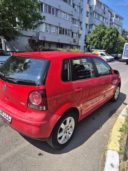 Vând Volkswagen Polo
