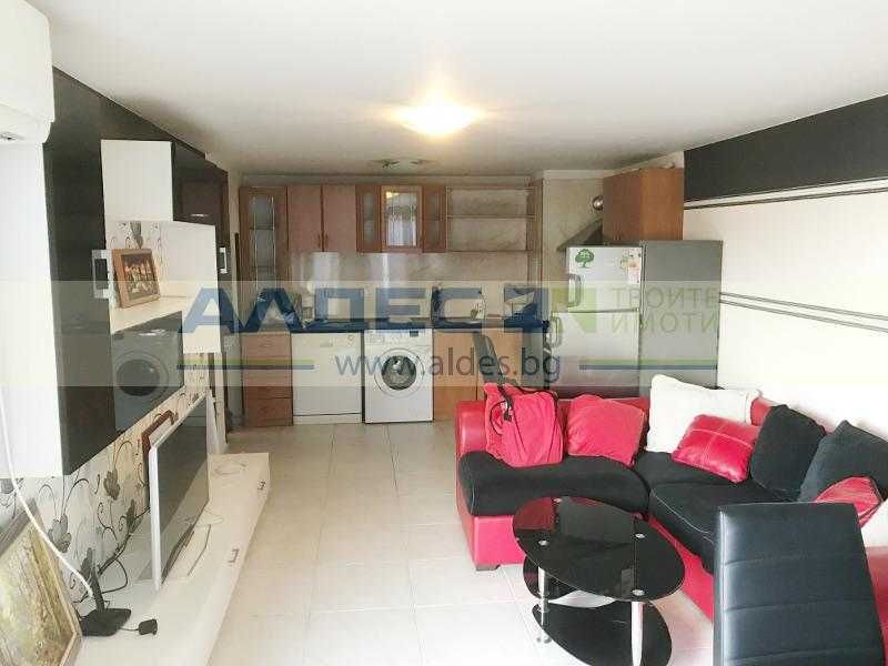 Дава се под наем Тристаен апартамент в София, Зона Б-19 - 101 кв.м за 648.21 € - Снимка #1