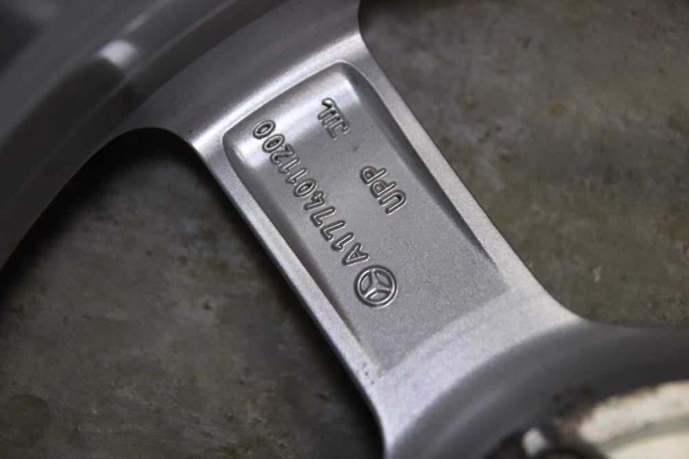 Jante originale Mercedes GLA GLB 17 inch 215 65 17 iarna Michelin