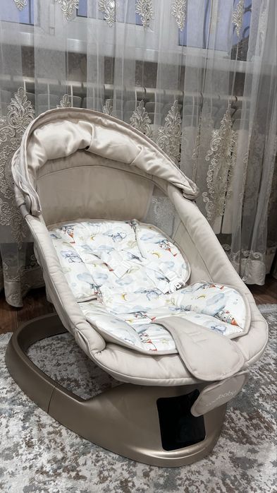 Шезлонг новый.