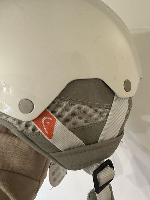 Каска  за  ски