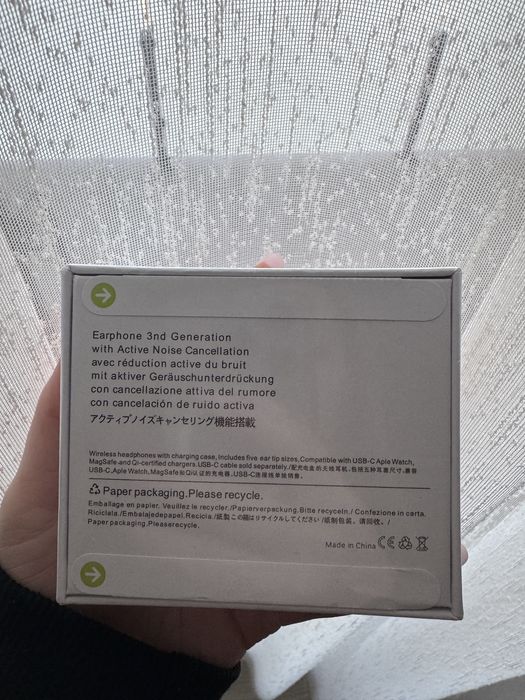 Casti wireless tip AirPods Gen 3, gen 3 pro si gen2