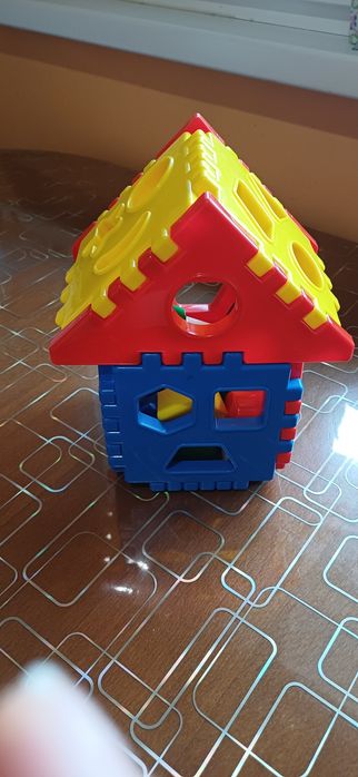 Лот бебешки играчки 6+ месеца