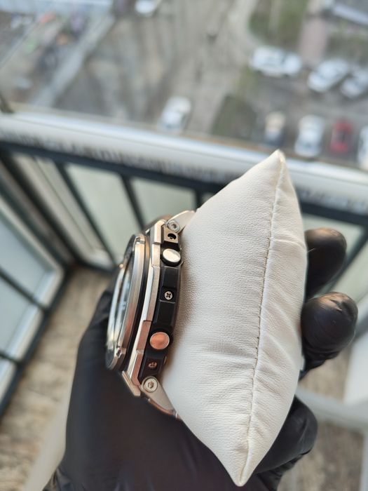 Casio G-Shock gst110d