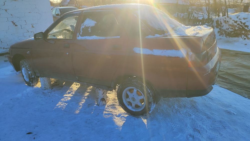 Автомобиль Ваз 21110