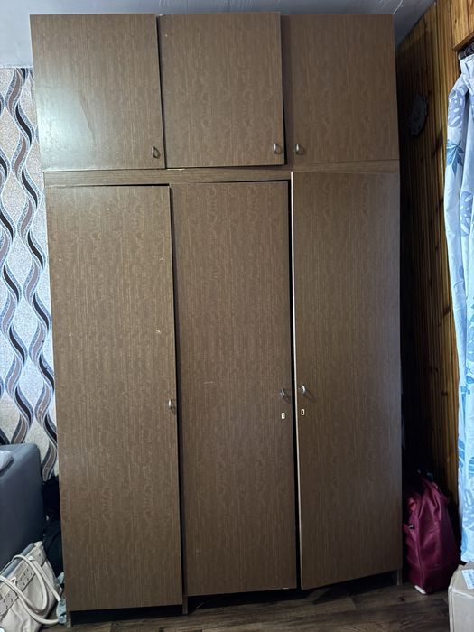 Шкаф деревянная для спальни